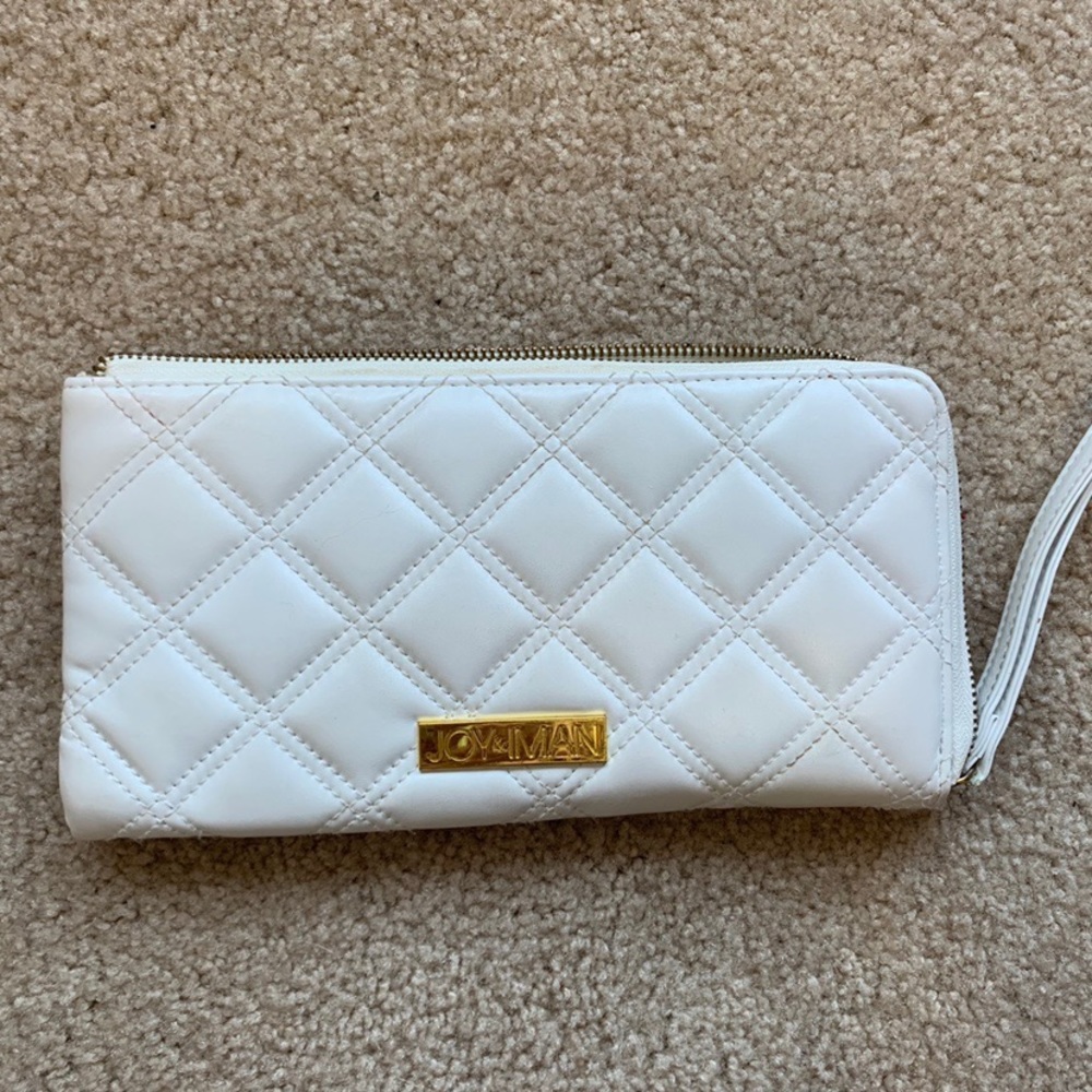 Tufted white clutch purse